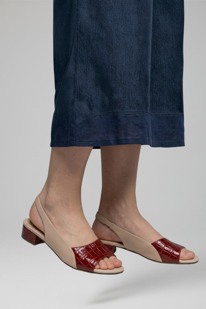 Women's Orthopedic Sandals with Arch Support, Adjustable Buckle & Block Heel for Comfort and Style 3